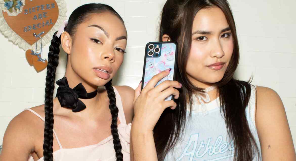 Kitten Around Wildflower Cases