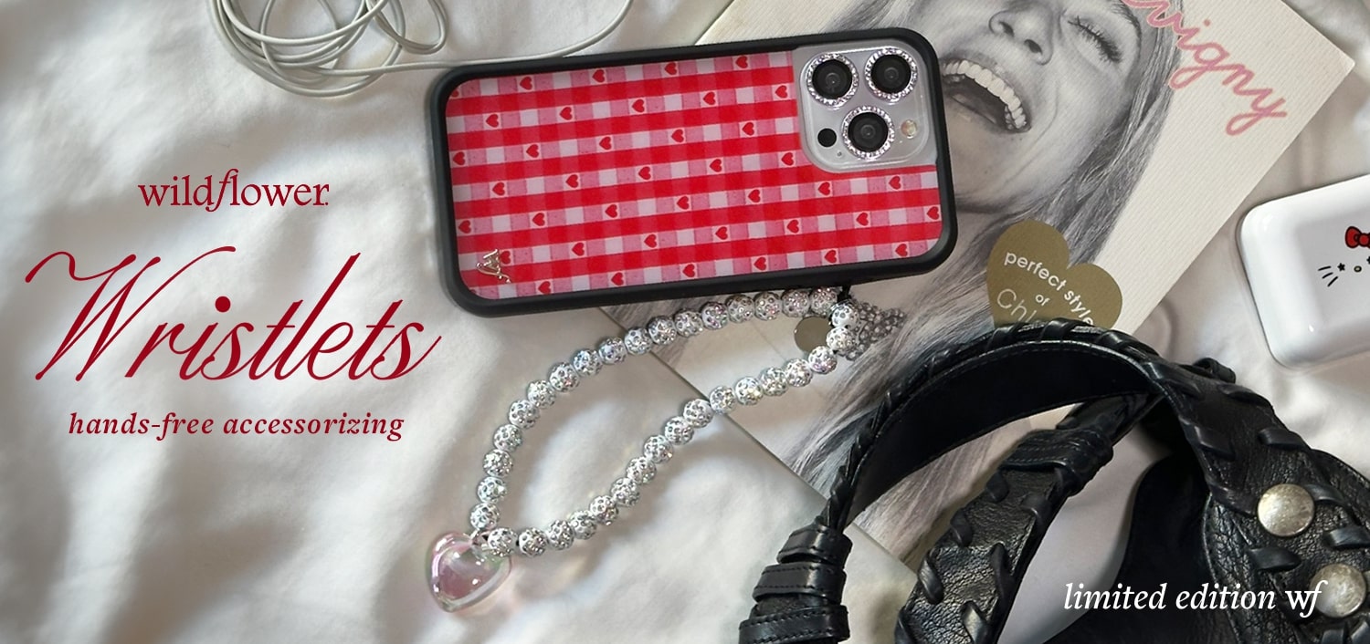 ★追跡&関税込【WILDFLOWER】iPhone Wristlet/Strawberry iPhone Cases – Wildflower Cases