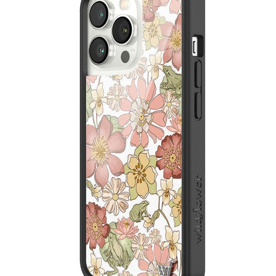 wildflower lily pad floral iphone 13pro case