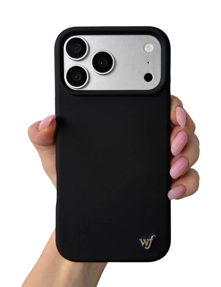 Hand Pic Image 01 MagSafe Black iPhone Case