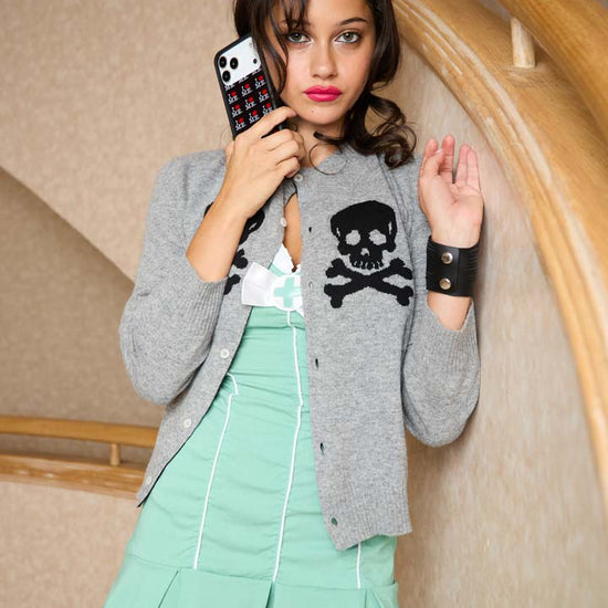 Lifestyle Image 02 Ashley Williams I Heart Me Black iPhone Case