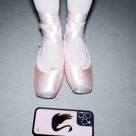 Supporting Image 02 Black Swan iPhone Case