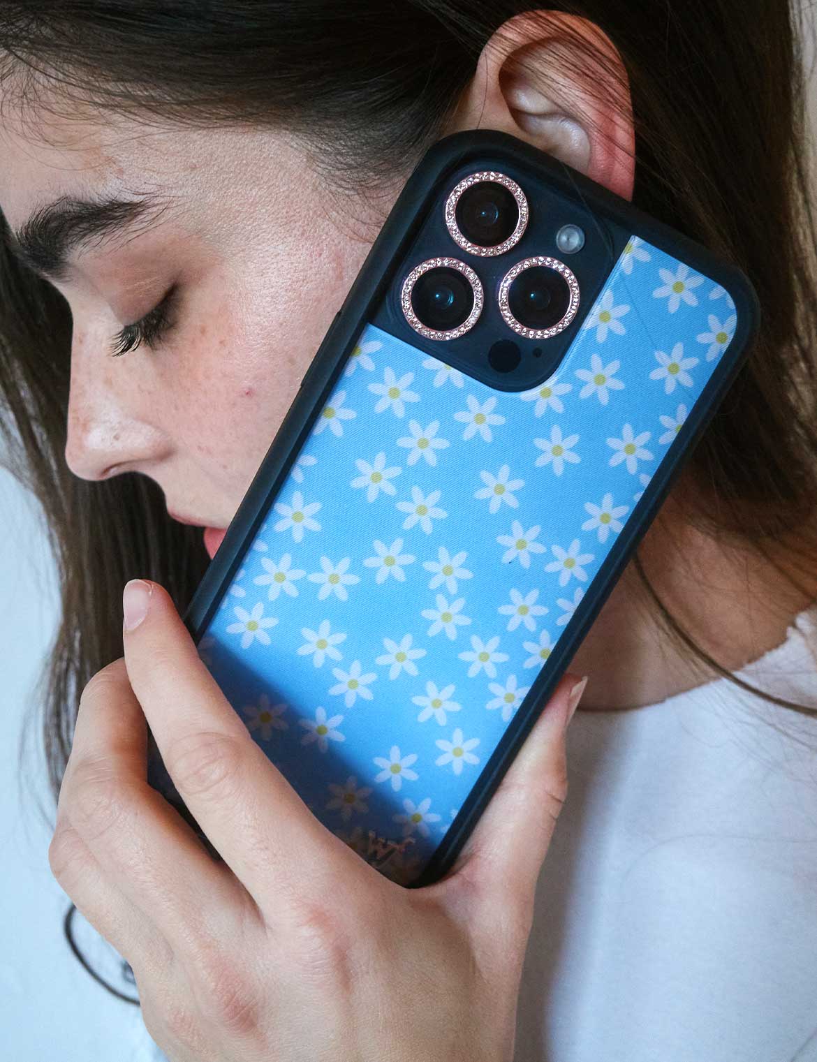 Lifestyle Image 02 Blue Daisy iPhone Case