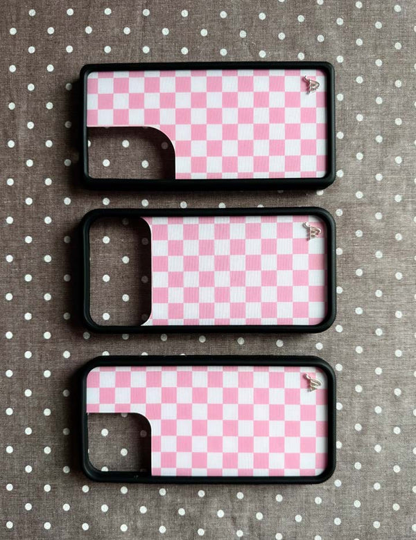Wildflower iPhone case 17 Pro Max Checkers Pink White Cute