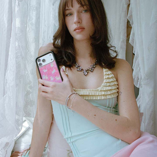 Lifestyle Image 02 Claire Drake Samsung Galaxy Case