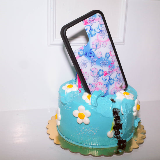 Lifestyle Image 02 Frankies City Of Angels iPhone Case