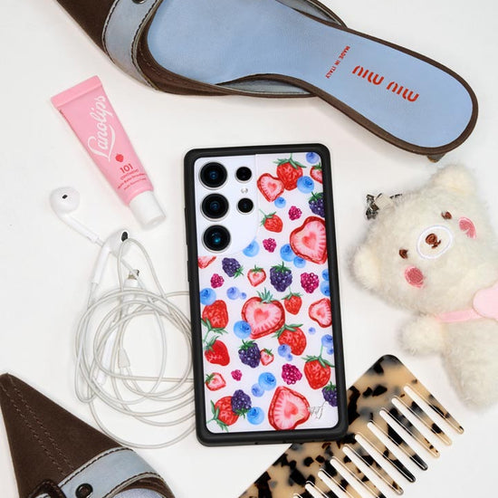 Lifestyle Image 02 Fruit Tart Samsung Galaxy Case