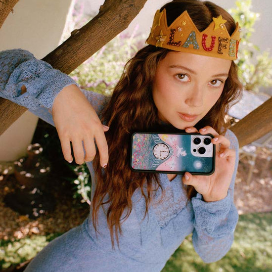 Lifestyle Image 02 Laufey iPhone Case