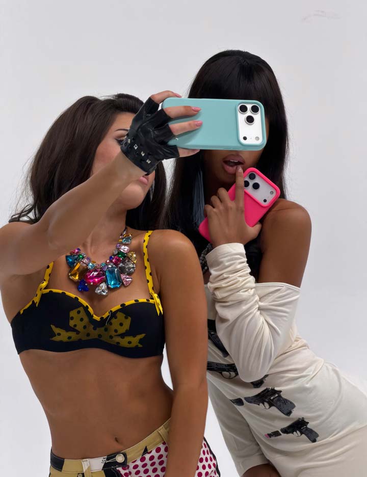 Lifestyle Image 02 MagSafe Hot Pink iPhone Case