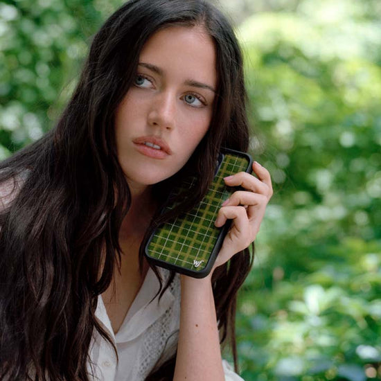 Lifestyle Image 02 Olivia Neill Samsung Galaxy Case