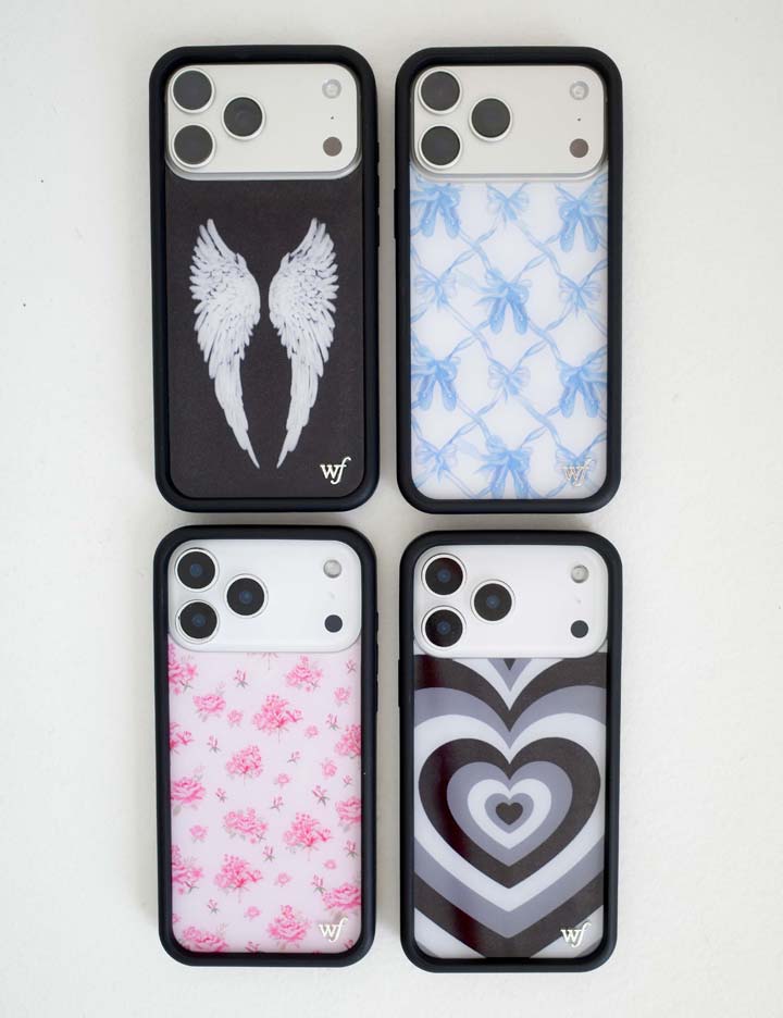 Lifestyle Image 02 On Pointe Blue Samsung Galaxy Case
