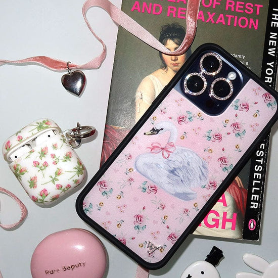 Lifestyle Image 02 Pink Posie Rosie Airpods