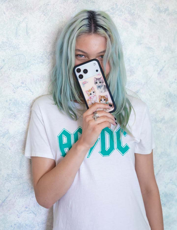 Wildflower iPhone case 17 Pro Max Vintage Kittens Animals Cute