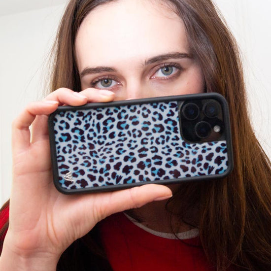 Supporting Image 03 Blue Meow iPhone Case