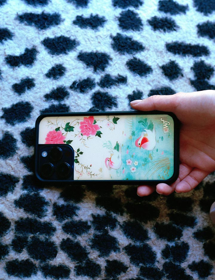 Supporting Image 03 Lovers Lagoon iPhone Case