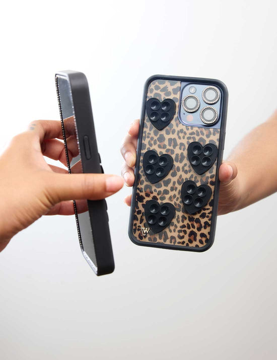 Lifestyle Image 03 Mini Heart Stickeez