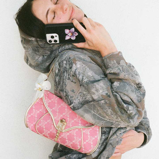 Supporting Image 03 Orchid Black iPhone Case
