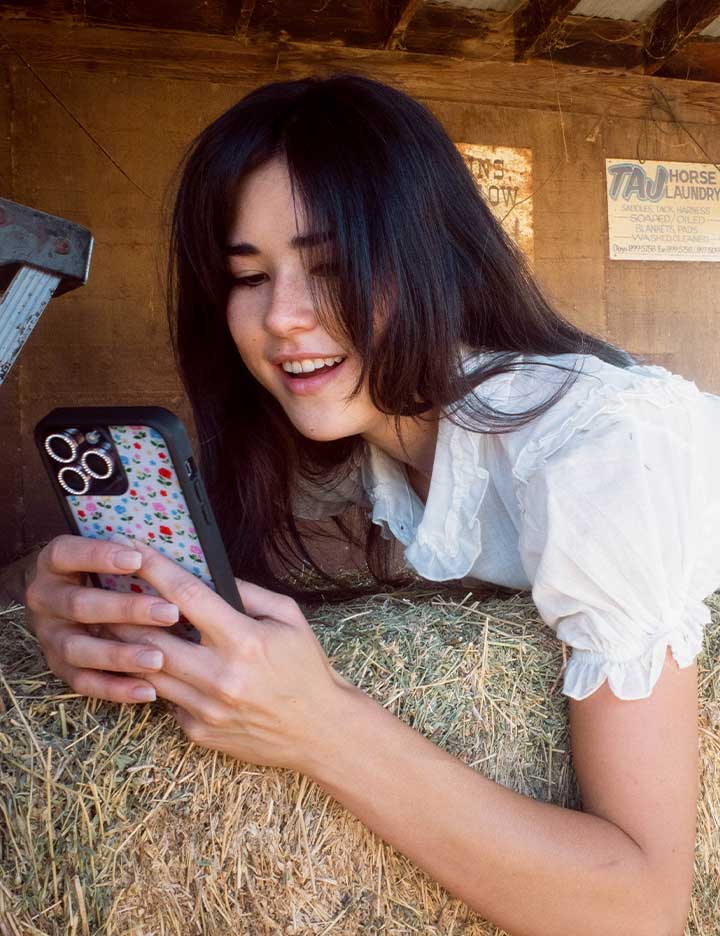 iPhone 16 Pro Max Case Prairie Floral - Thumbnail 5