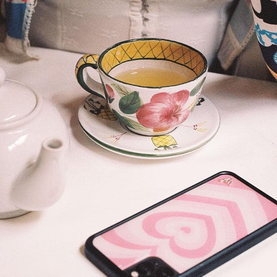 Supporting Image 03 Rose Latte Love iPhone Case