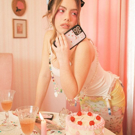 Supporting Image 03 Sweet Cakes iPhone Case