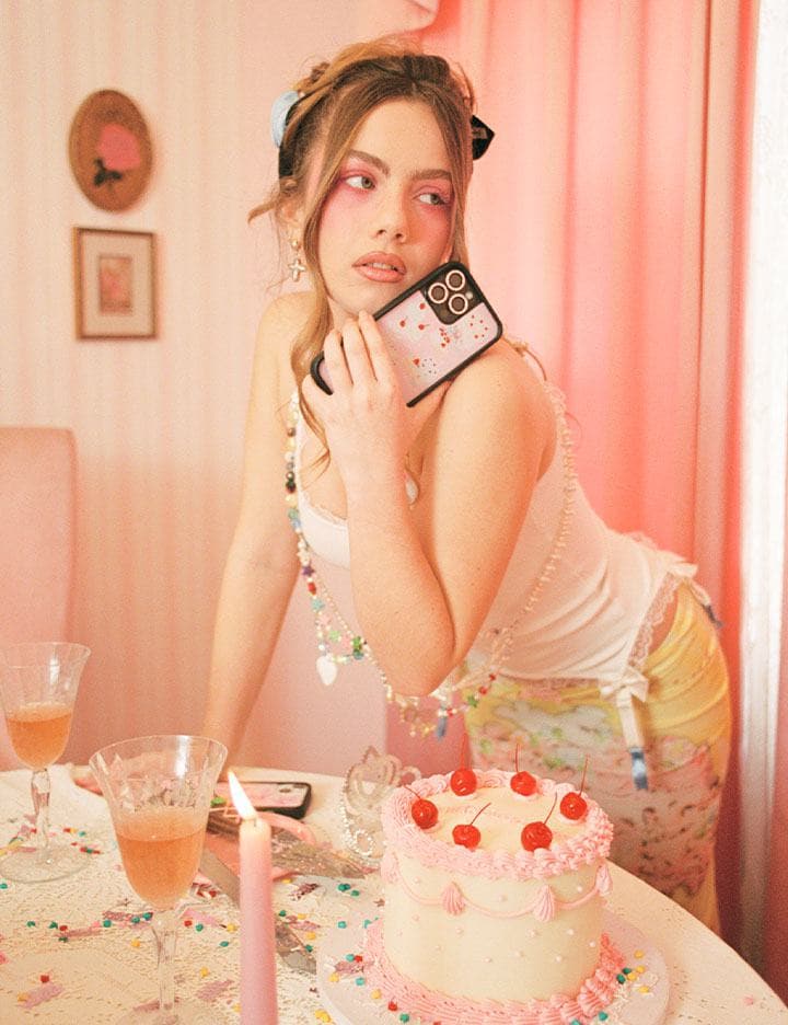 Supporting Image 03 Sweet Cakes iPhone Case