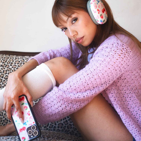 Supporting Image 03 Sweet Cherries AirPods Max