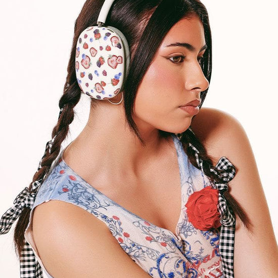 Wildflower Fruit Tart AirPods Max Cover Lifestyle Image 03