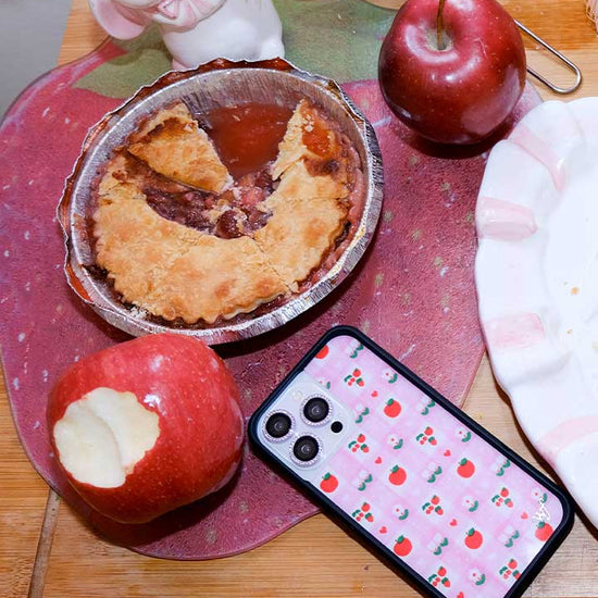 Supporting Image 04 Apple A Day iPhone Case