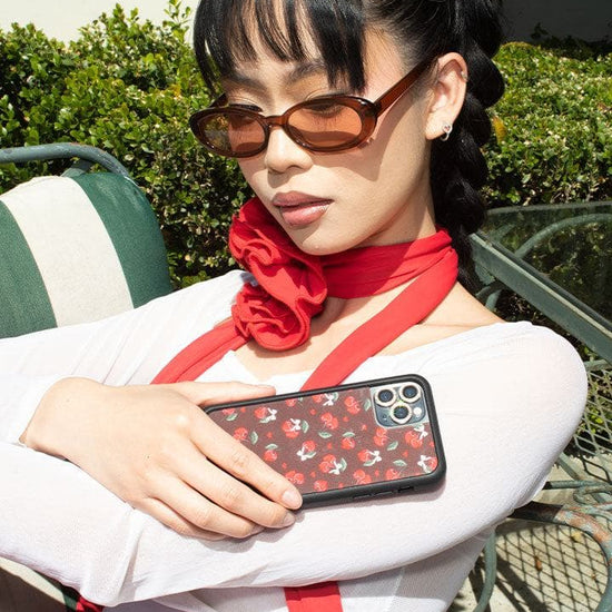 iPhone 16 Pro Max Case Chocolate Cherries - Thumbnail 5