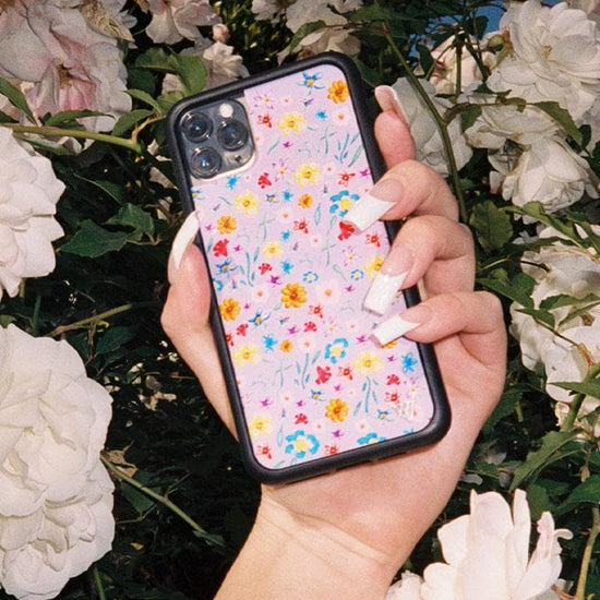Supporting Image 04 Garden Party iPhone Case