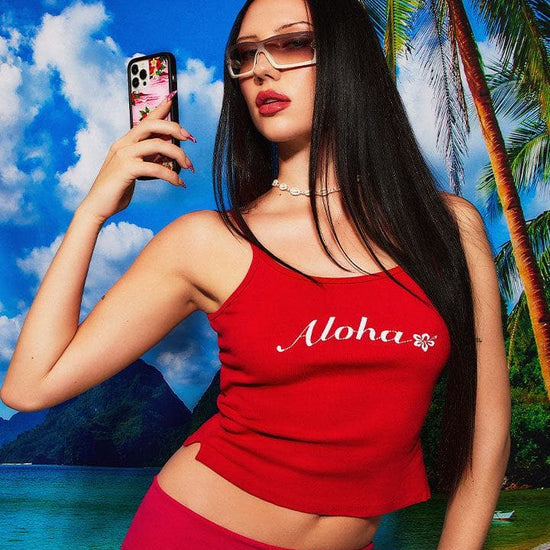 Supporting Image 04 Pink Hawaiian iPhone Case