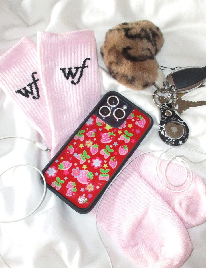 Supporting Image 04 Star Berries iPhone Case