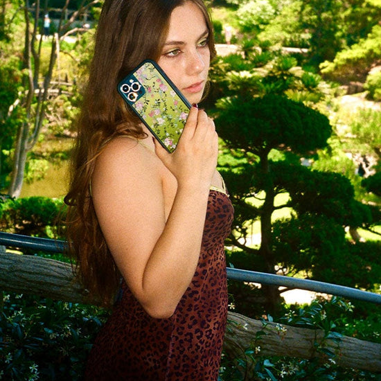wildflower gallery girlie green iphone 15plus case