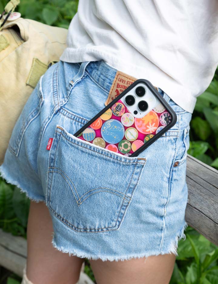 Supporting Image 05 Daisy Chain Fields iPhone Case