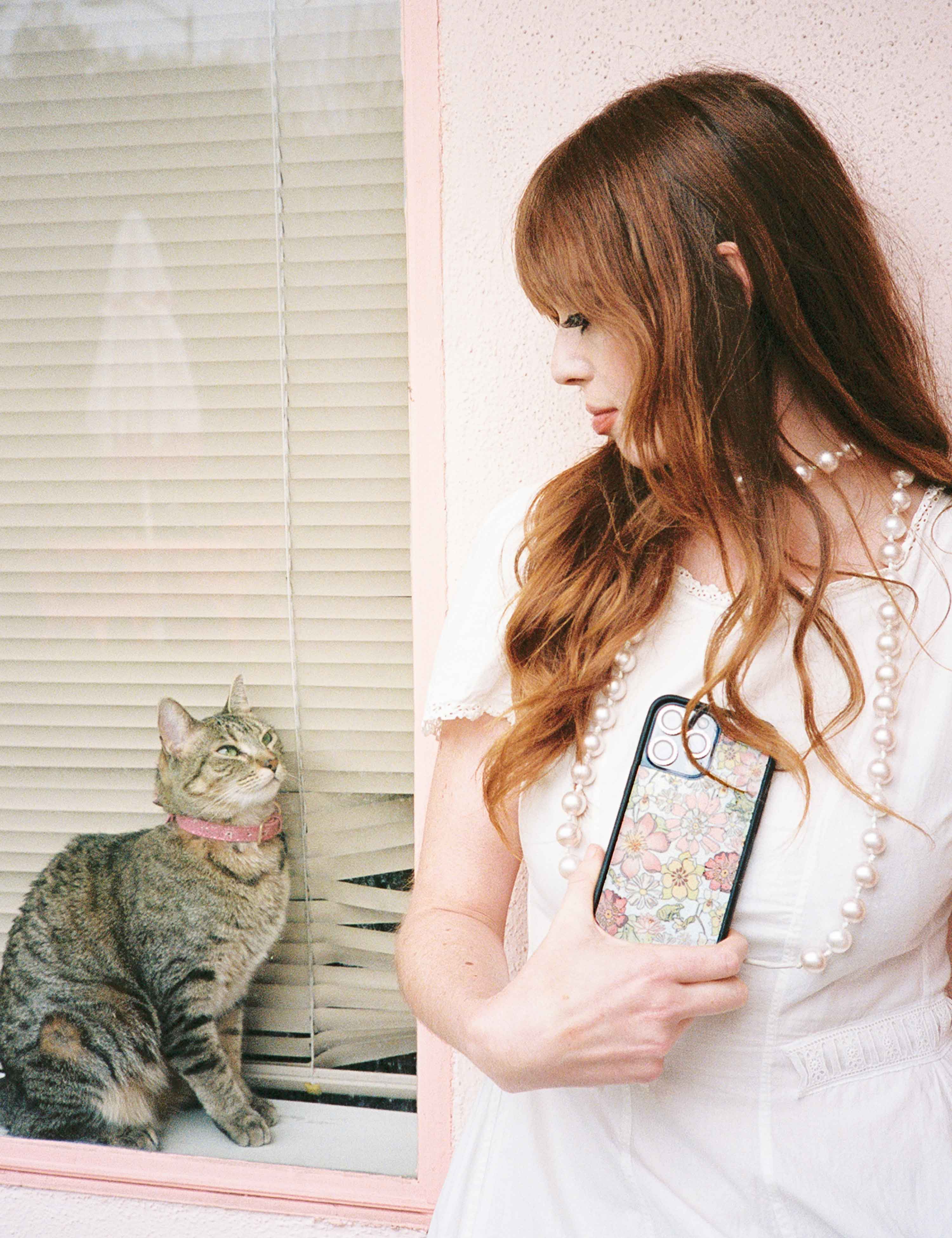 iPhone 14 Case Lily Pad Floral - Thumbnail 4