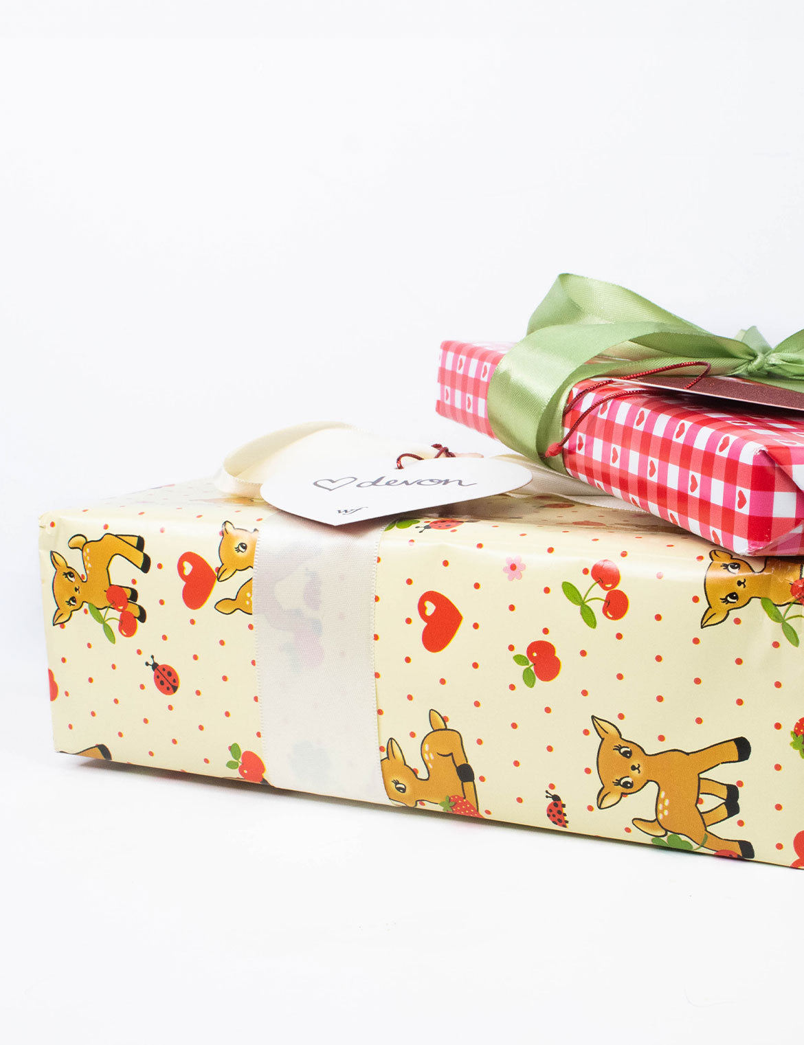 Supporting Image 09 Oh Deer and Red Gingham Hearts Gift Wrap - 2 pack
