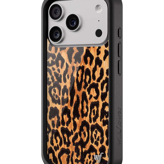 Wildflower Leopard Love iPhone 17 Pro Case