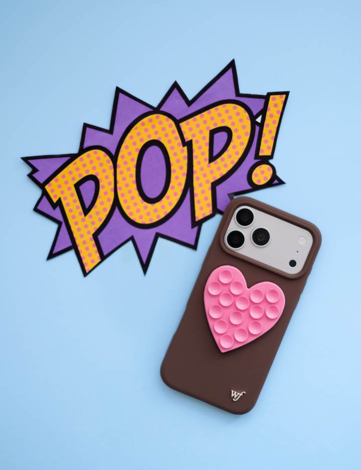 Lifestyle Image Wildflower MagSafe Heart Selfie Stickeez Pink Cute