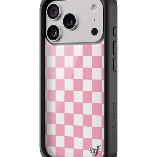 Wildflower iPhone case 17 Pro Checkers Pink White Cute
