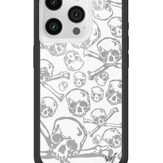 wildflower skull girl iphone 15pro case