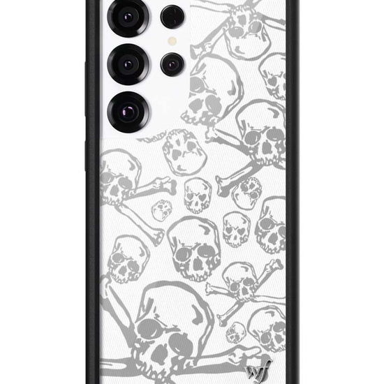 Wildflower Galaxy S25 case Ultra Skull Girl Gray Cute