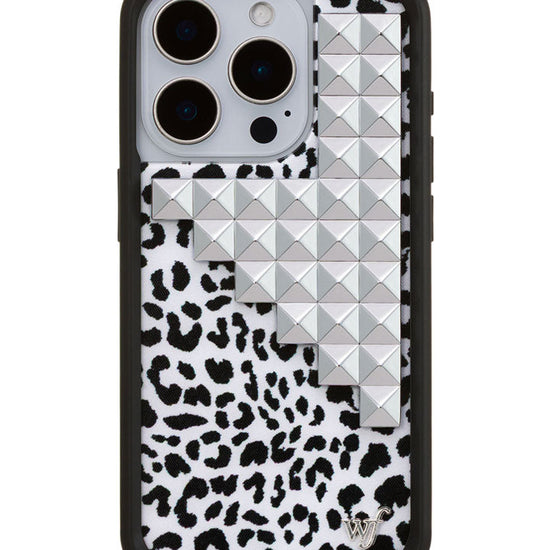 Wildflower iPhone case 15 Pro Snow Meow Stud Cute