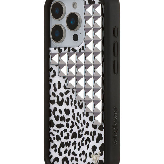 Wildflower iPhone case 16 Pro Snow Meow Stud Cute