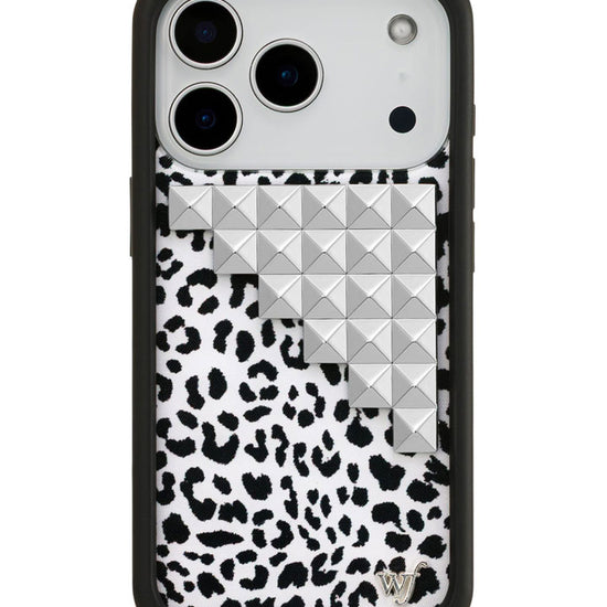 Wildflower iPhone case 17 Pro Snow Meow Stud Cute