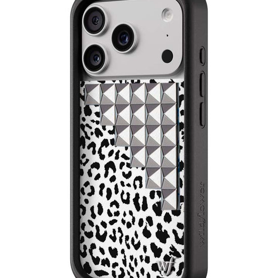 Wildflower iPhone case 17 Pro Snow Meow Stud Cute