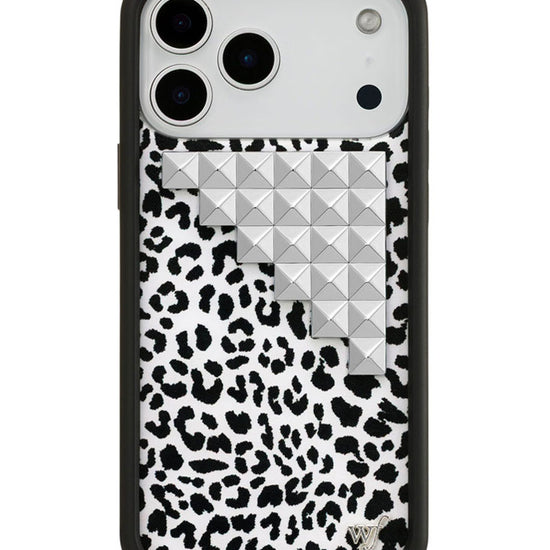 Wildflower iPhone case 17 Pro Max Snow Meow Stud Cute