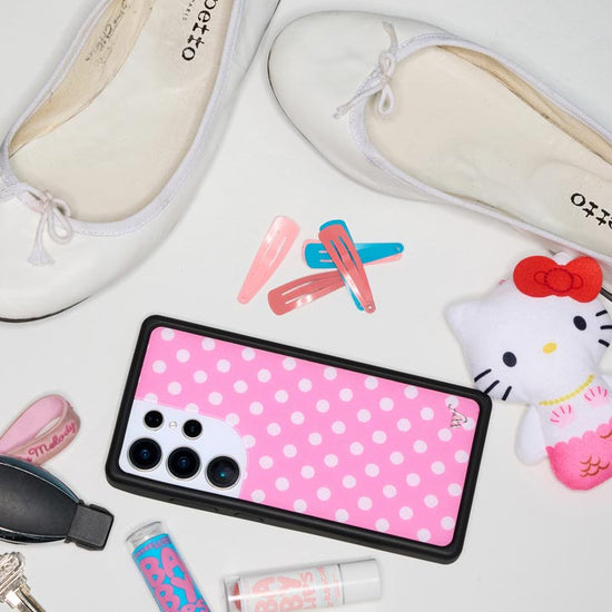Lifestyle Image 02 Polka Dot | Pink and White Samsung Galaxy Case