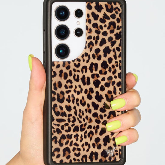 Lifestyle Image 01 Meow Samsung Galaxy Case