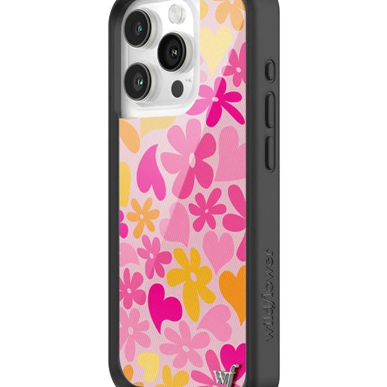 wildflower trixie mattel iphone 15pro case