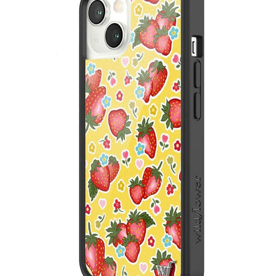 Wildflower Sweet Berries iPhone 13 Case